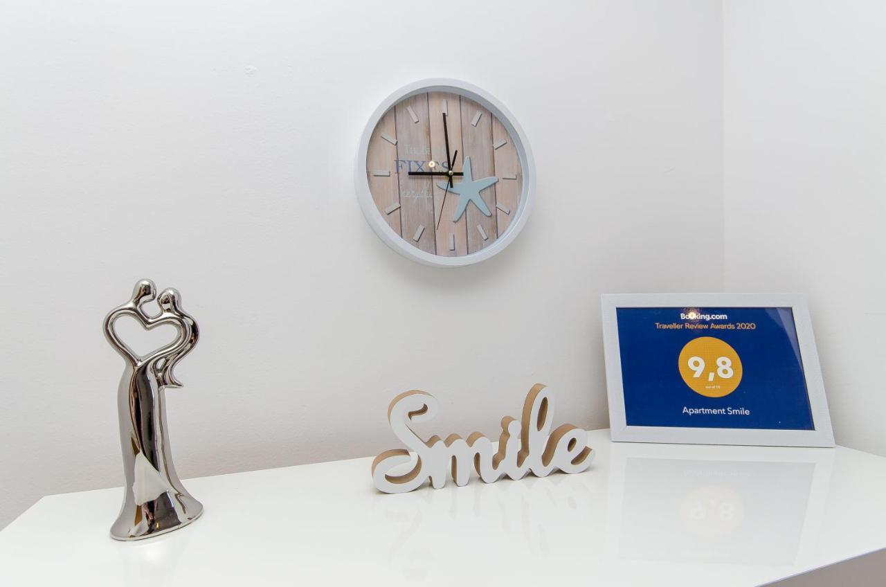 Spacious Apartment Smile With Terrace And Secure Garage Split Eksteriør billede